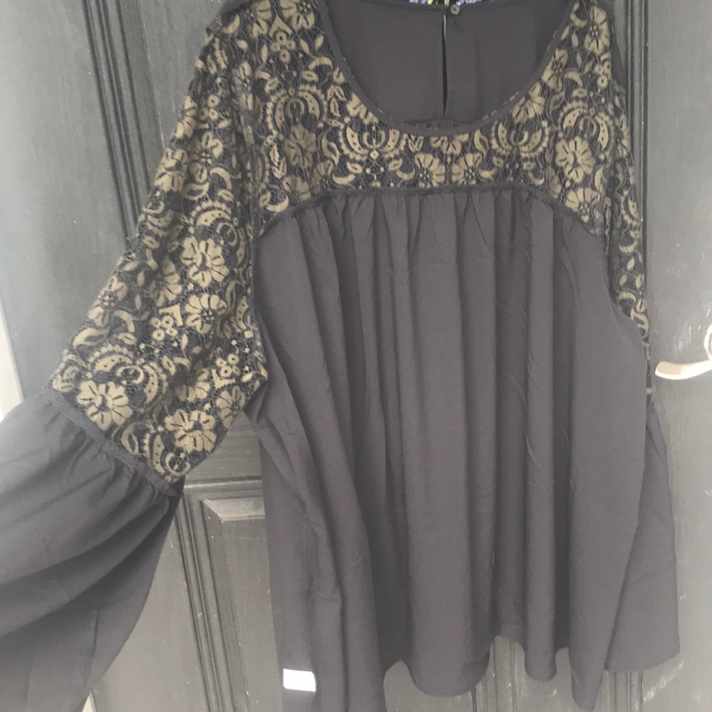 Lane bryant top, 26w